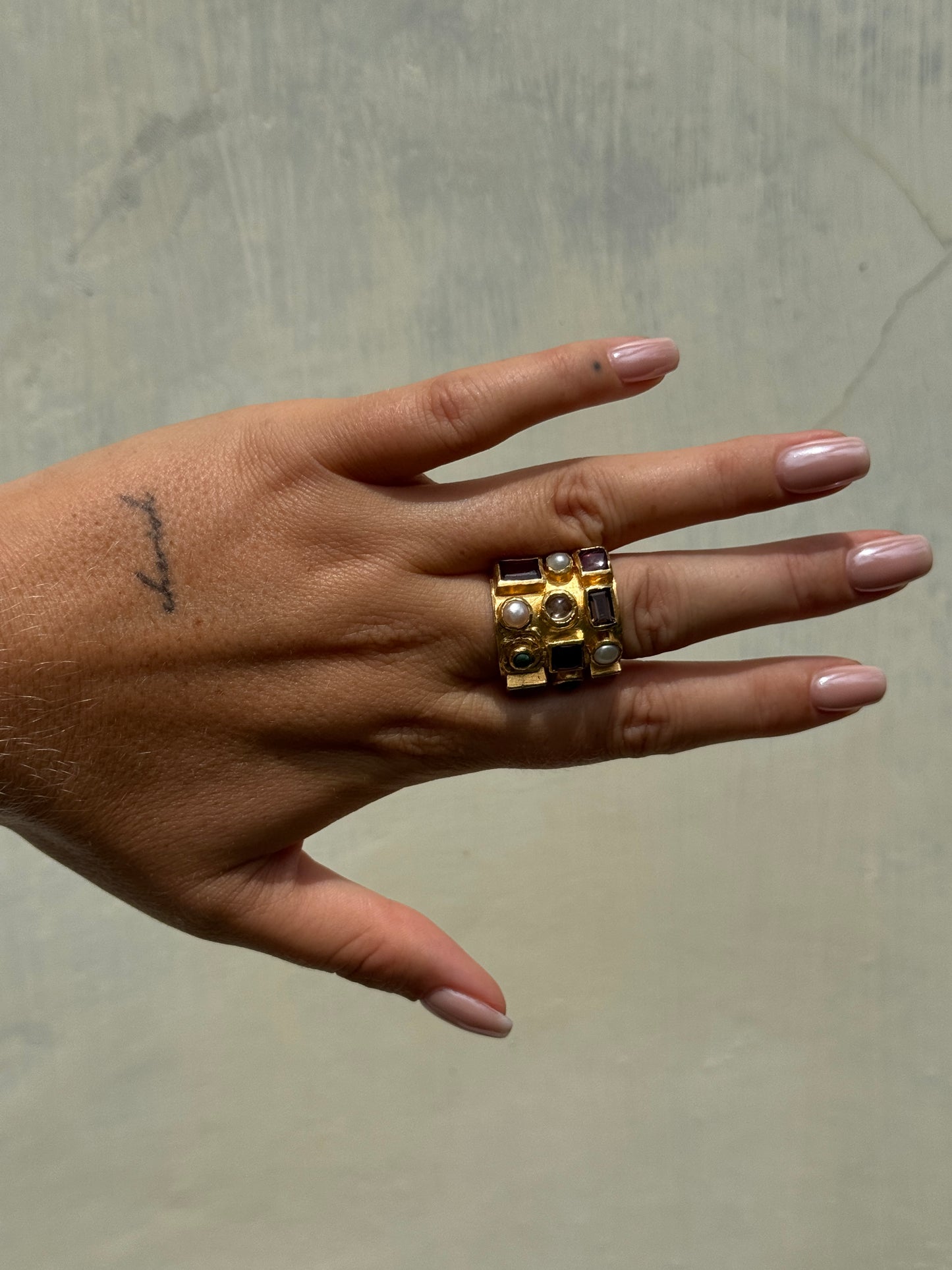 NORA RING