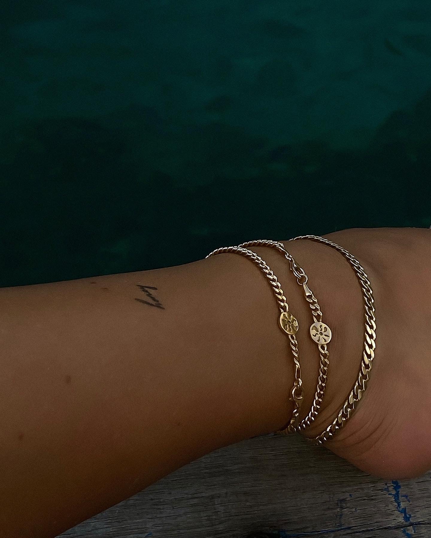 RAY ANKLE BRACELET GOLD