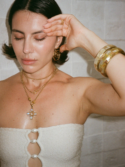 IZEL BANGLE