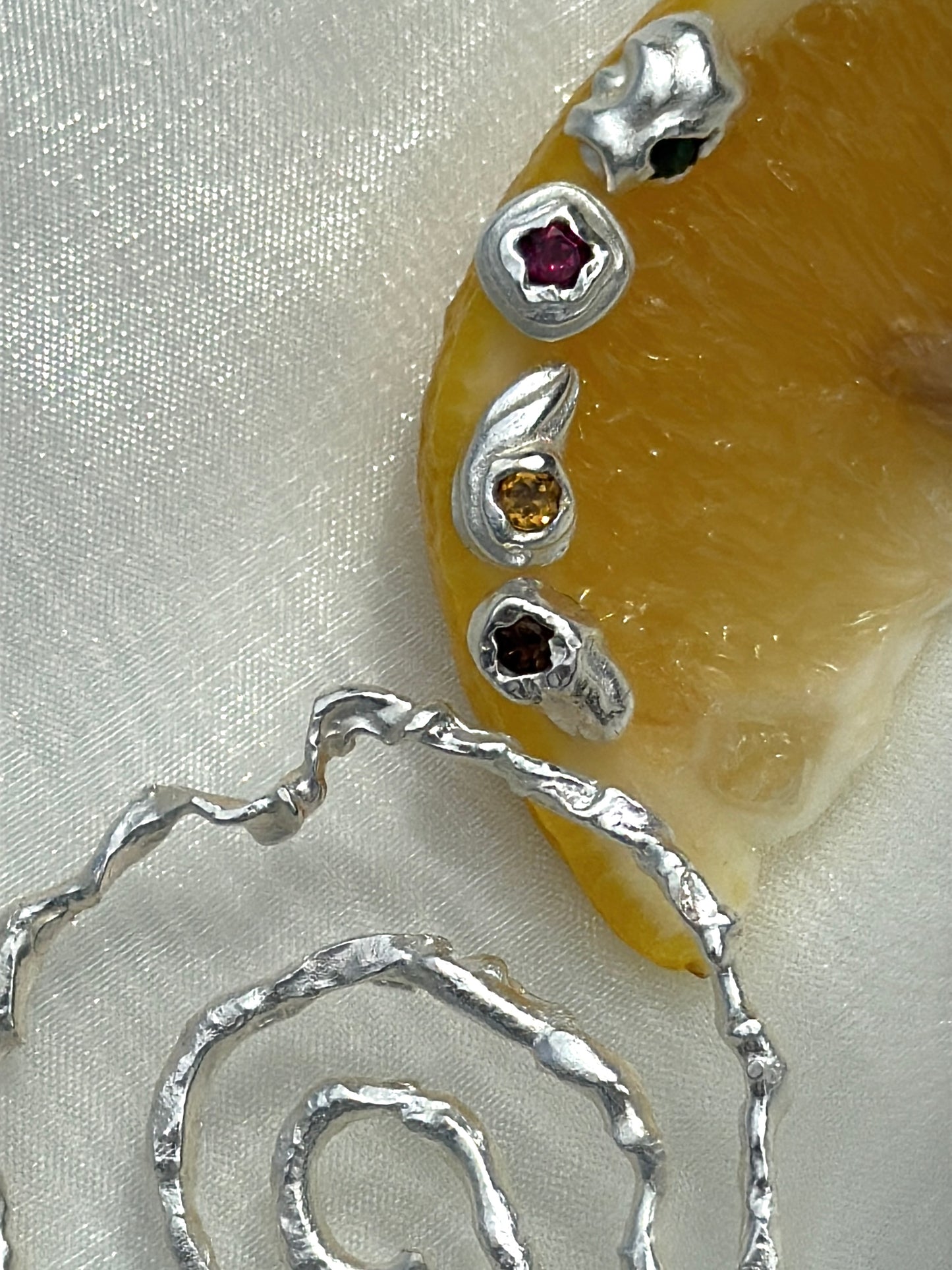 HINA  EARRING SILVER