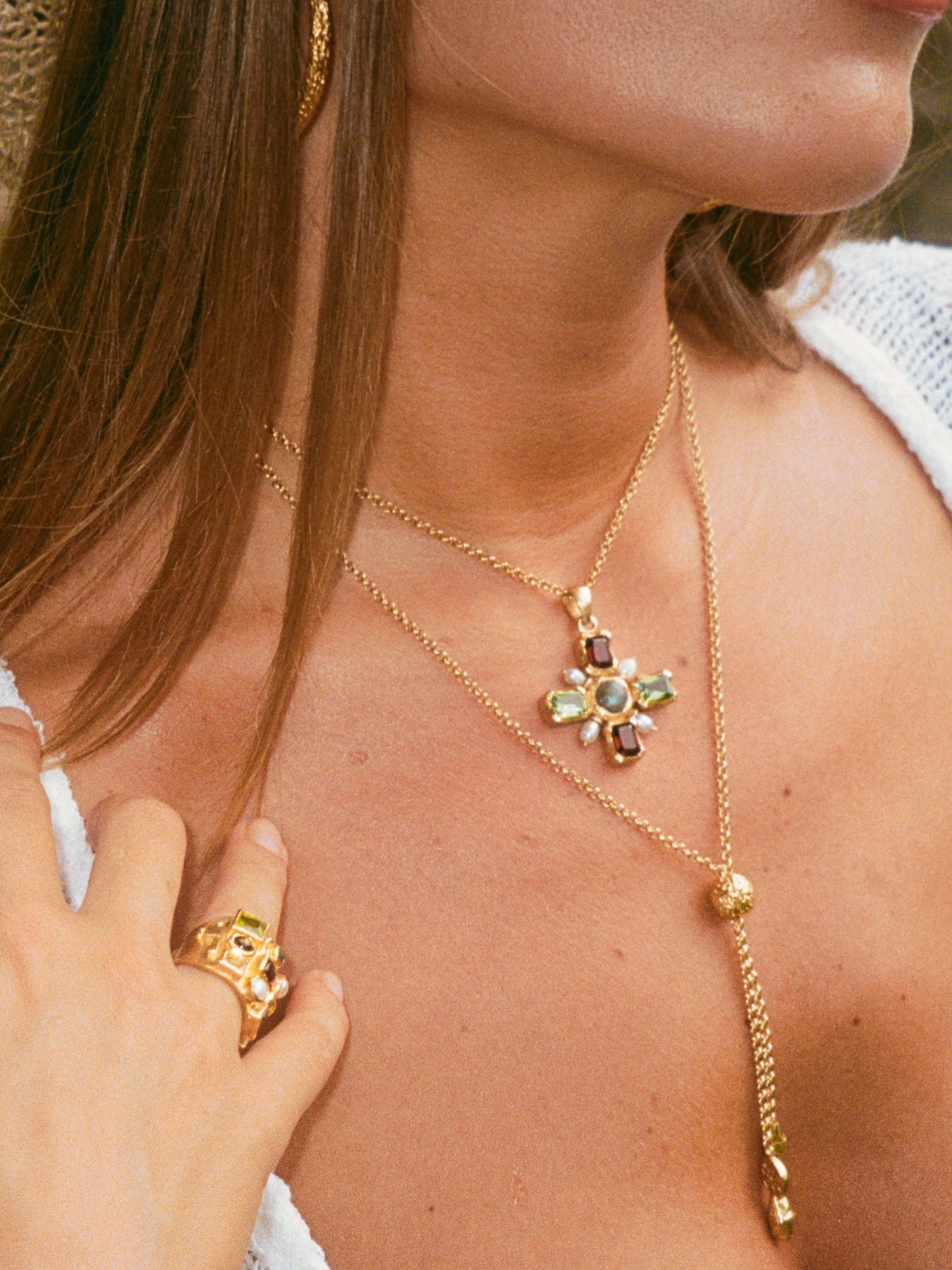 SAFIA PENDANT